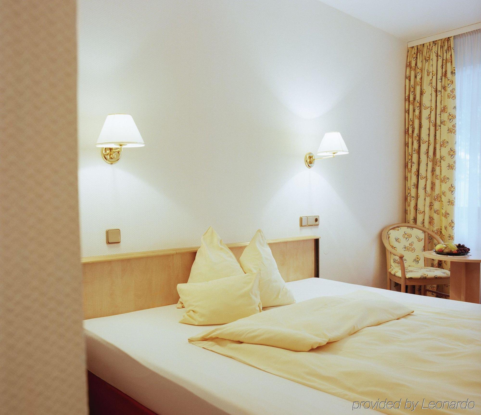 Hotel Rheinterrasse Benrath Düsseldorf Esterno foto